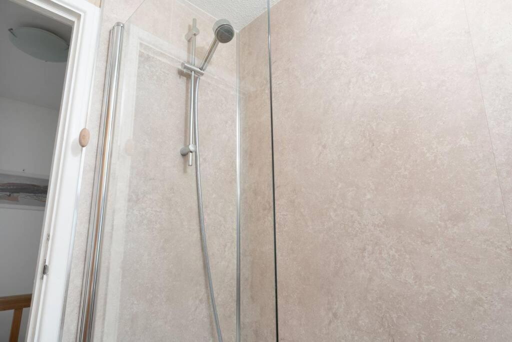 פנזאנס Charming 3 Bedroom Harbour Cottage With Parking מראה חיצוני תמונה