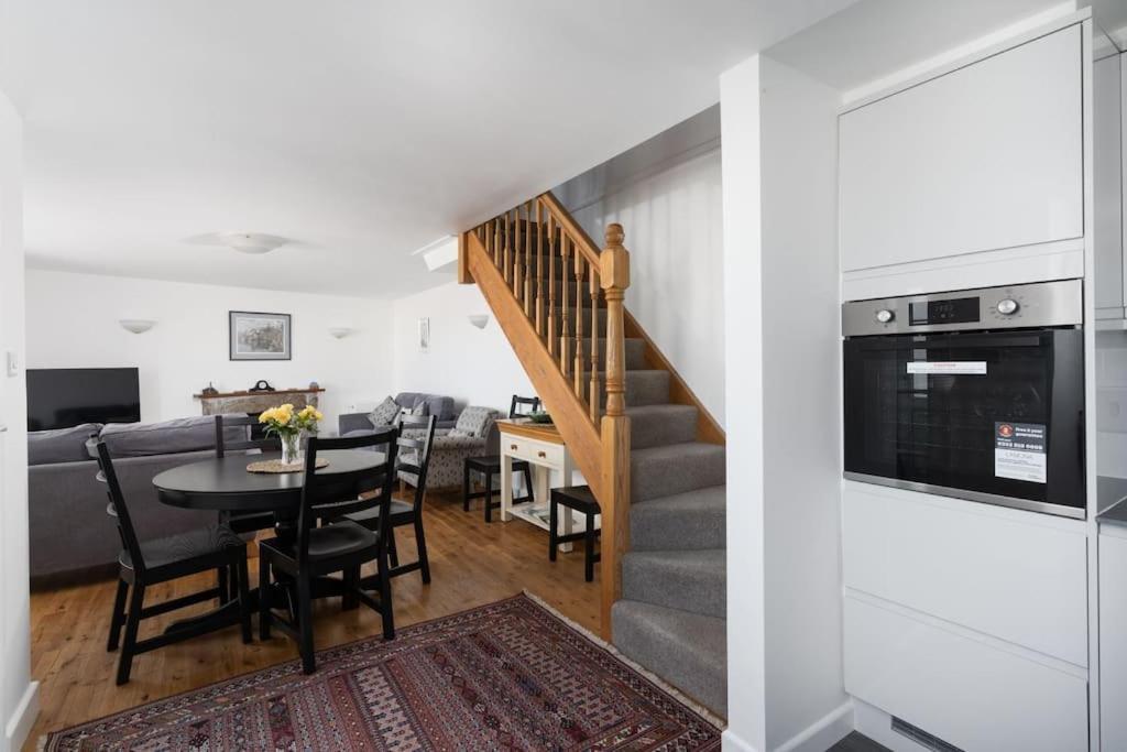 פנזאנס Charming 3 Bedroom Harbour Cottage With Parking מראה חיצוני תמונה